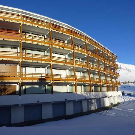 Cosy Pour 4 A L'alpe D'huez, Balcon Sud, Proche Pistes Et Commerces, Animaux Bienvenus - Fr-1-405-197 * Huez